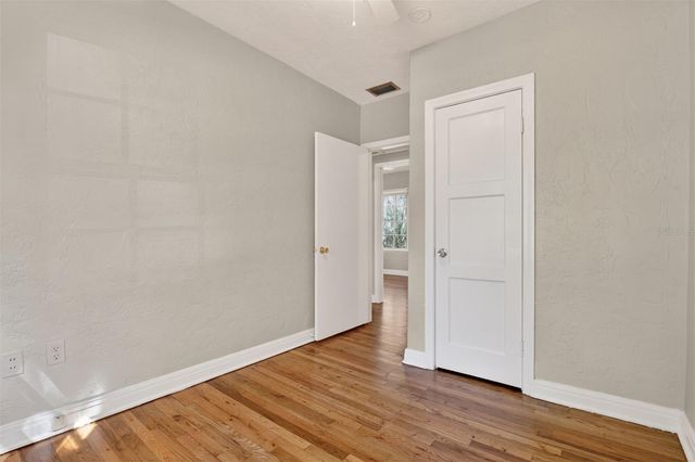 914 NE 11TH AVENUE, Gainesville, FL 32601