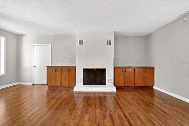 914 NE 11TH AVENUE, Gainesville, FL 32601