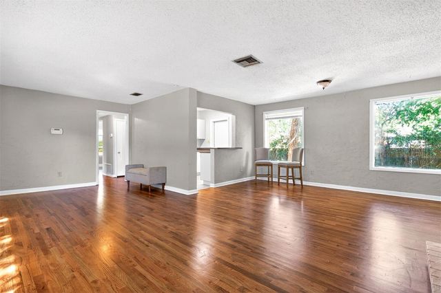 914 NE 11TH AVENUE, Gainesville, FL 32601