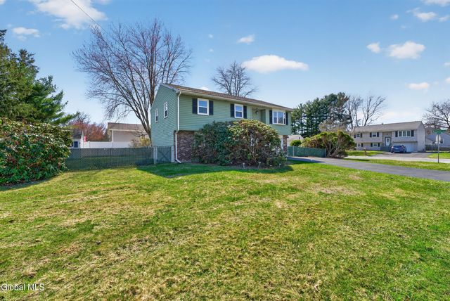 2 Maple Drive, Colonie, NY 12205