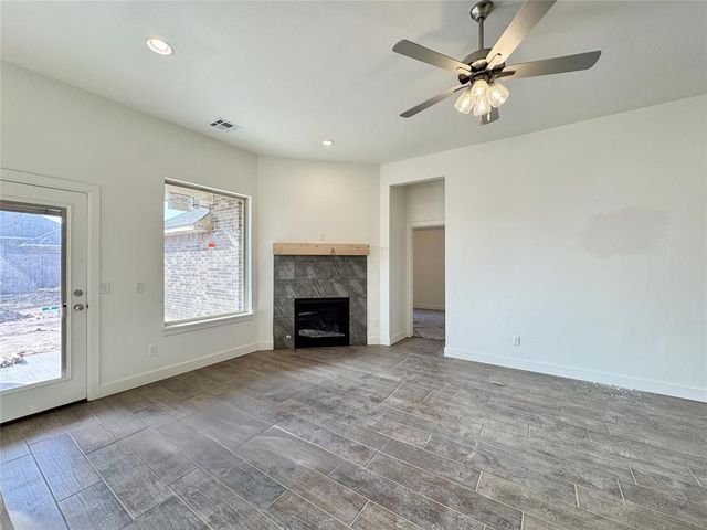 9328 NW 143rd Street, Yukon, OK 73099