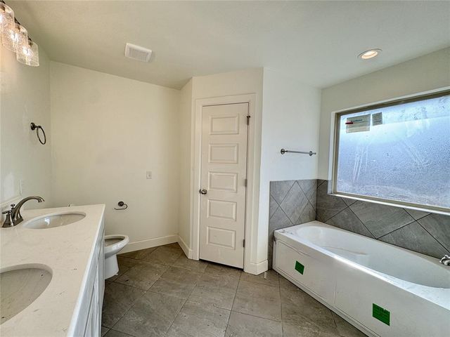 9328 NW 143rd Street, Yukon, OK 73099