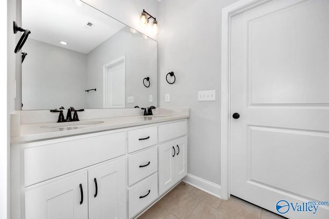 100 Atkinson Alley, Madison, AL 35758