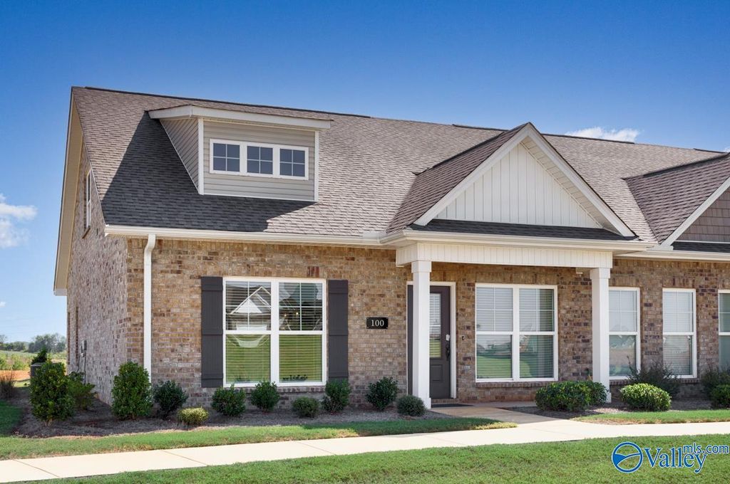 100 Atkinson Alley, Madison, AL 35758
