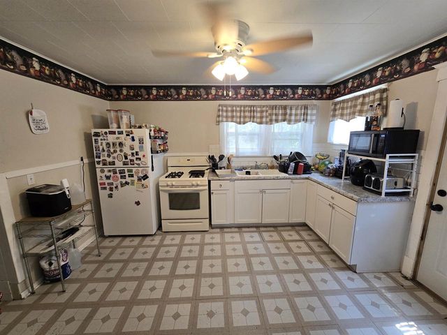 600 St Lawrence Avenue, Beloit, WI 53511