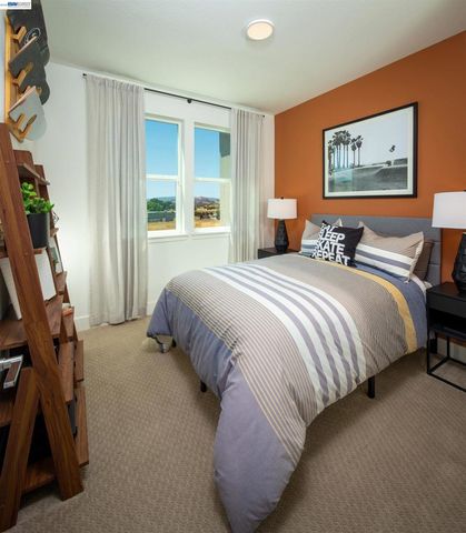 909 More Lane 1303, Morgan Hill, CA 95037