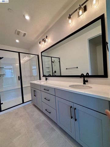 909 More Lane 1303, Morgan Hill, CA 95037