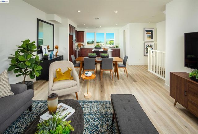 909 More Lane 1303, Morgan Hill, CA 95037