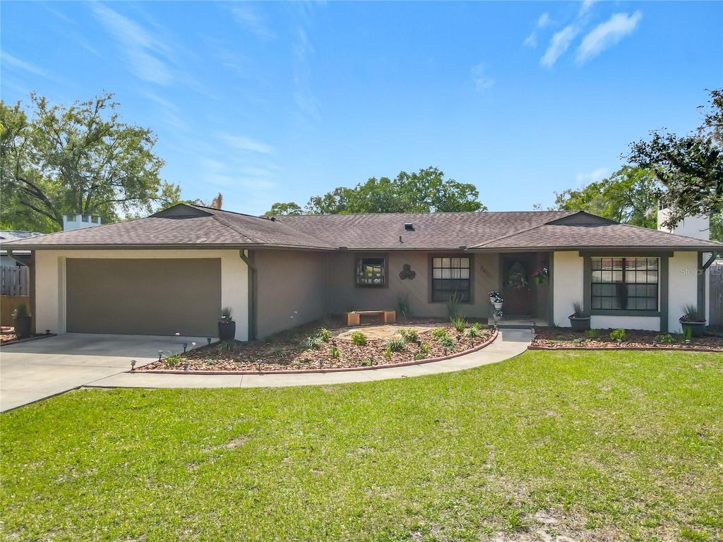 Image 1 of property listing at 2630 BURGOYNE ROAD, Deland, FL 32720
