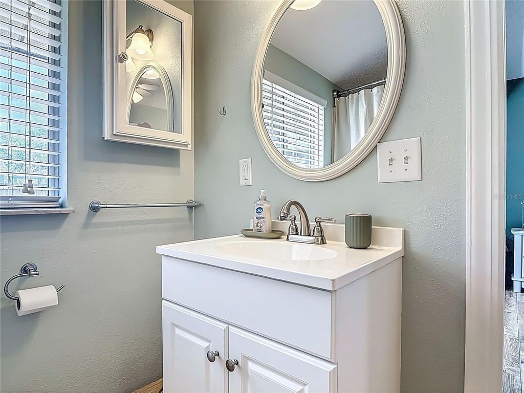 Image 20 of property listing at 2630 BURGOYNE ROAD, Deland, FL 32720