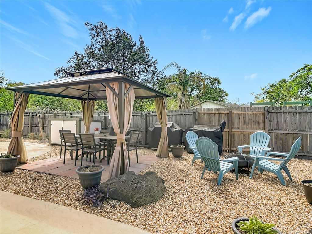 Image 37 of property listing at 2630 BURGOYNE ROAD, Deland, FL 32720