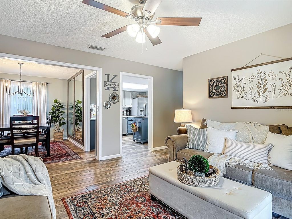 Image 10 of property listing at 2630 BURGOYNE ROAD, Deland, FL 32720