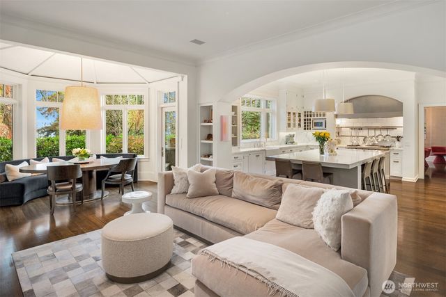 3814 E John Street, Seattle, WA 98112