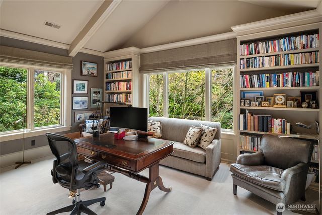 3814 E John Street, Seattle, WA 98112