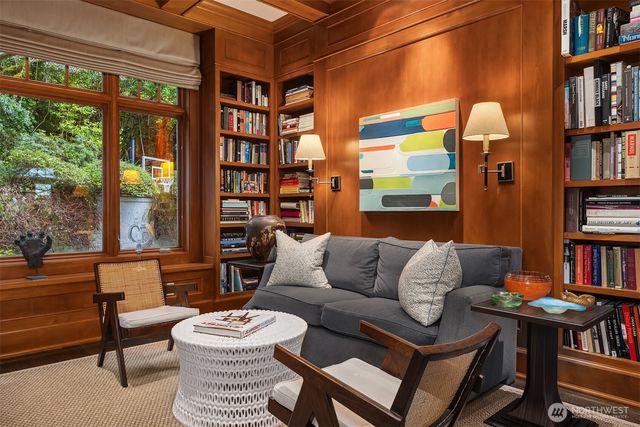 3814 E John Street, Seattle, WA 98112