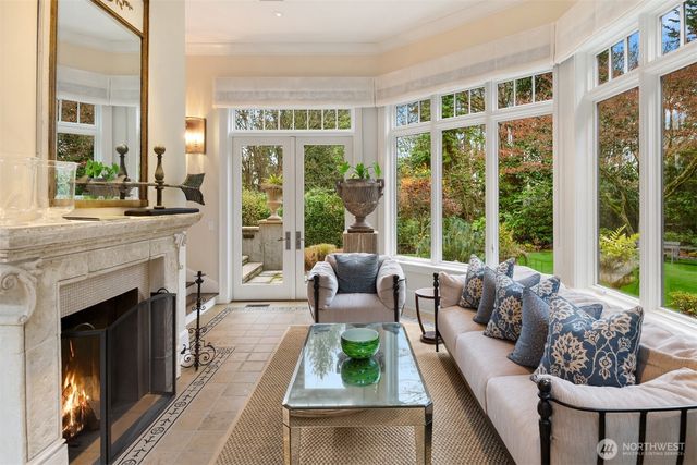 3814 E John Street, Seattle, WA 98112