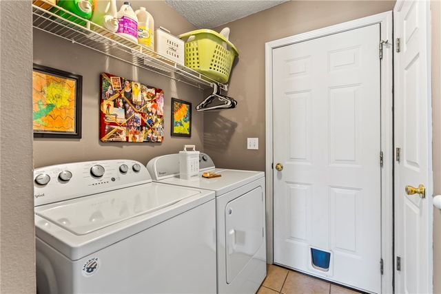 210 Perry Circle, Gravette, AR 72736