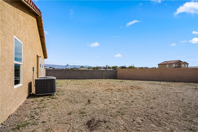 2228 E Sand Creek Drive, Fort Mohave, AZ 86426