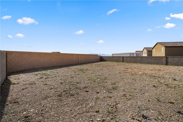 2228 E Sand Creek Drive, Fort Mohave, AZ 86426