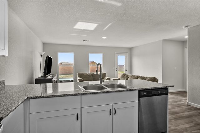 2228 E Sand Creek Drive, Fort Mohave, AZ 86426