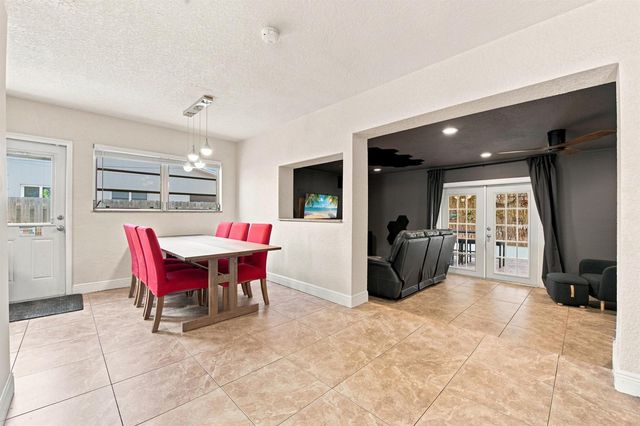 4930 SW 90TH Way, Cooper City, FL 33328