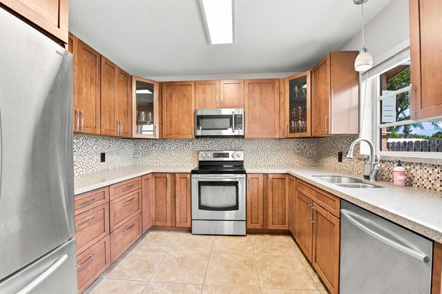 4930 SW 90TH Way, Cooper City, FL 33328