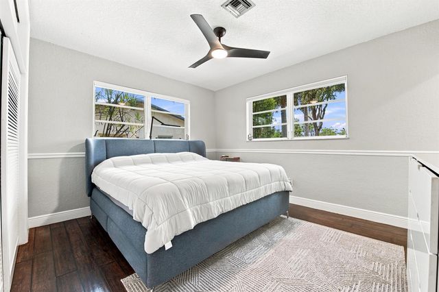 4930 SW 90TH Way, Cooper City, FL 33328