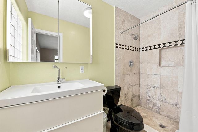 4930 SW 90TH Way, Cooper City, FL 33328
