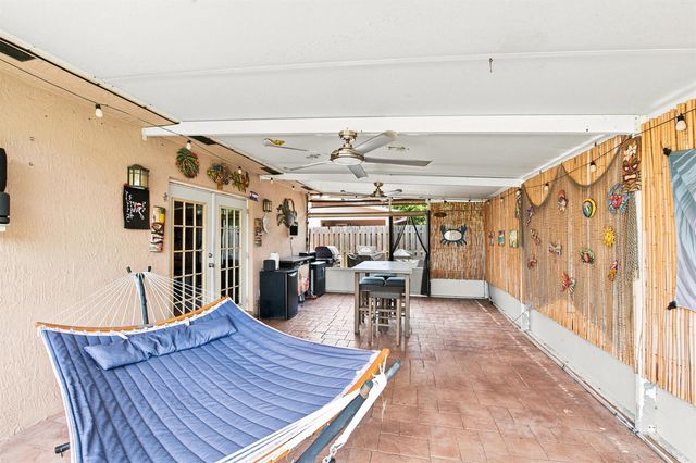 4930 SW 90TH Way, Cooper City, FL 33328
