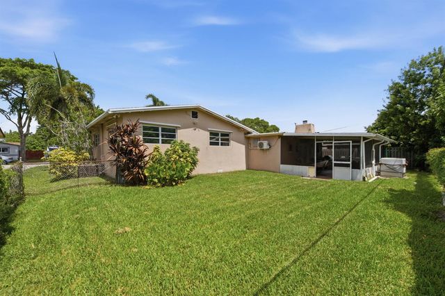 4930 SW 90TH Way, Cooper City, FL 33328