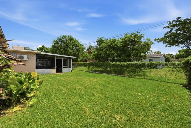 4930 SW 90TH Way, Cooper City, FL 33328