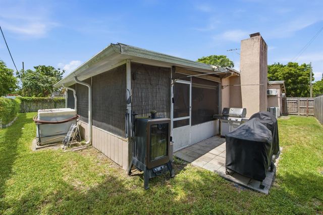 4930 SW 90TH Way, Cooper City, FL 33328