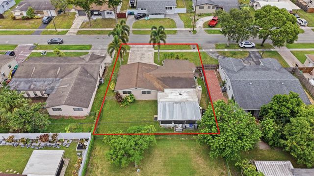 4930 SW 90TH Way, Cooper City, FL 33328