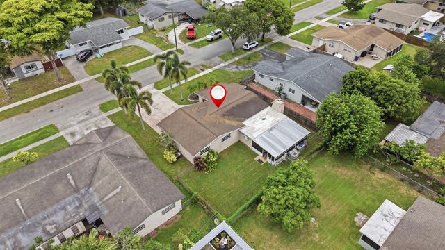 4930 SW 90TH Way, Cooper City, FL 33328