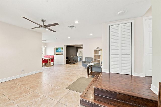 4930 SW 90TH Way, Cooper City, FL 33328