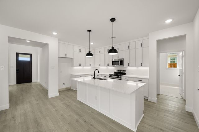 1015 Abigail Way, Midlothian, TX 76065