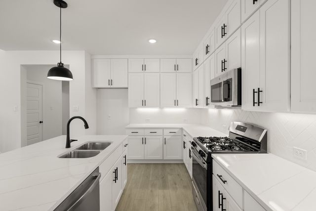 1015 Abigail Way, Midlothian, TX 76065