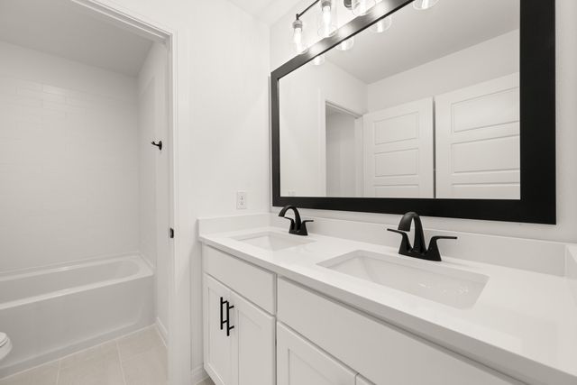 1015 Abigail Way, Midlothian, TX 76065