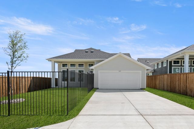 1015 Abigail Way, Midlothian, TX 76065