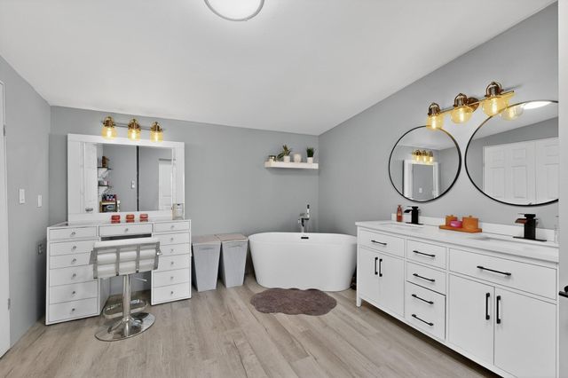 10200 2nd Street NW TRLR 43, Albuquerque, NM 87114