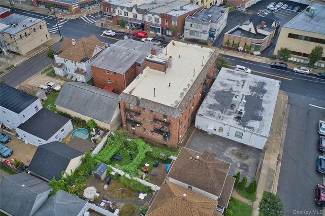 203 Willis Avenue, Mineola, NY 11501