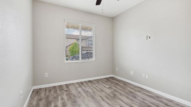 9064 Hourglass Cir, Roseville, CA 95747