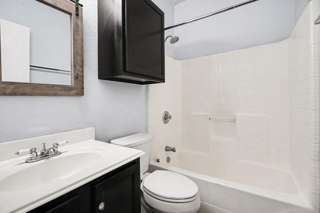 1906 Cameo Court, League City, TX 77573