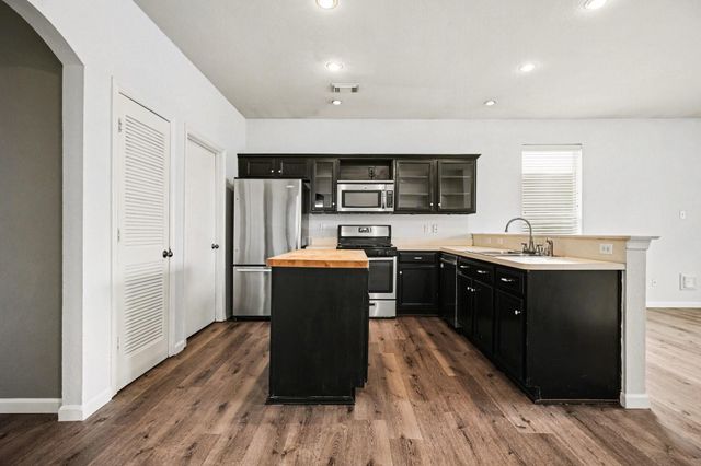 1906 Cameo Court, League City, TX 77573