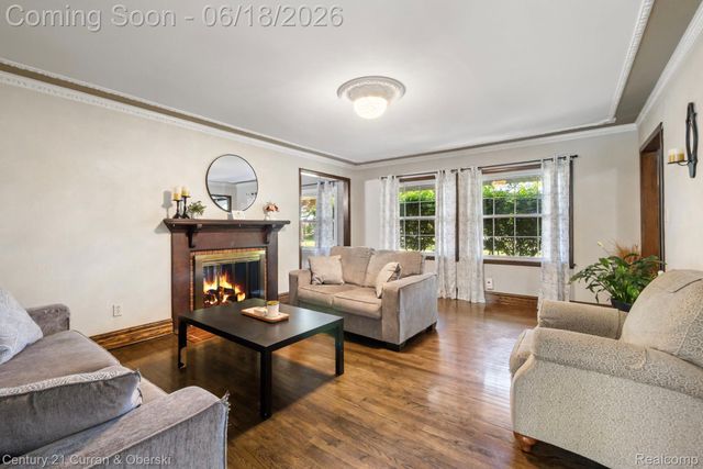 37480 Rhonswood Drive, Farmington Hills, MI 48167