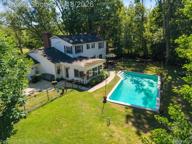 37480 Rhonswood Drive, Farmington Hills, MI 48167