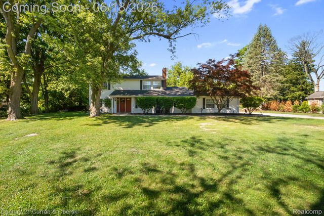 37480 Rhonswood Drive, Farmington Hills, MI 48167