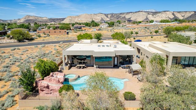 1785 W RED CLOUD CIR, St. George, UT 84770