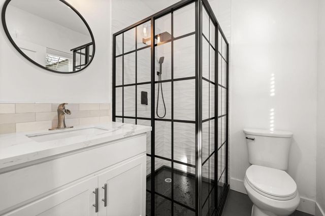 2705 Harkness St, Sacramento, CA 95818