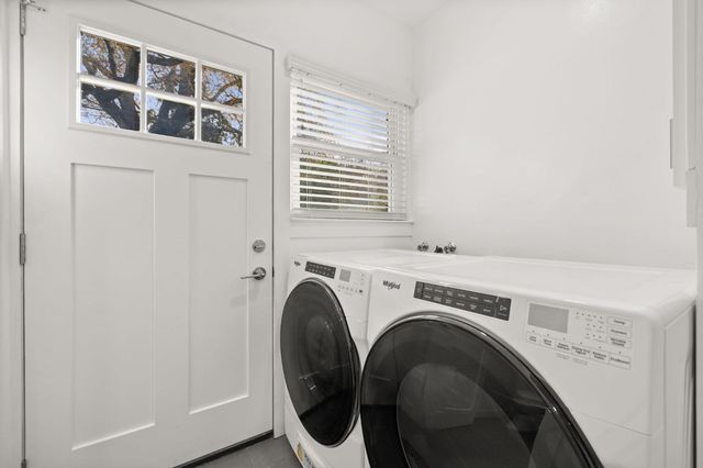 2705 Harkness St, Sacramento, CA 95818